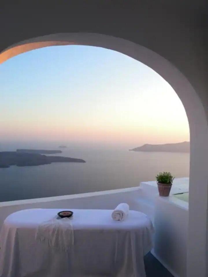 Altana Heritage Suites Imerovigli  Exterior photo